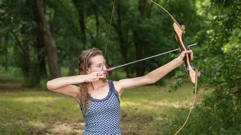 shoot  traditional bow  archery lessons