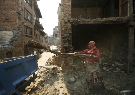 Nepal Earthquake Reconstruction To Start Year After Disaster Cbs News
