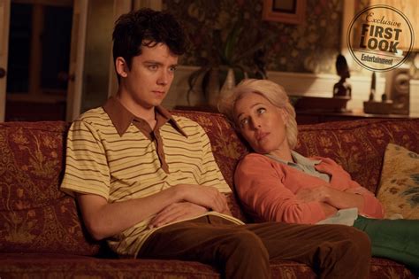 Netflixs Sex Education See Gillian Anderson Asa Butterfield In First