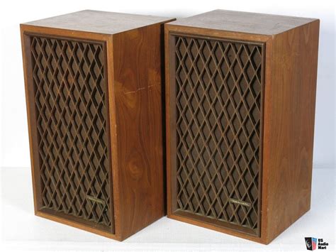 vintage radio shack realistic nova  cat    bookshelf speakers photo