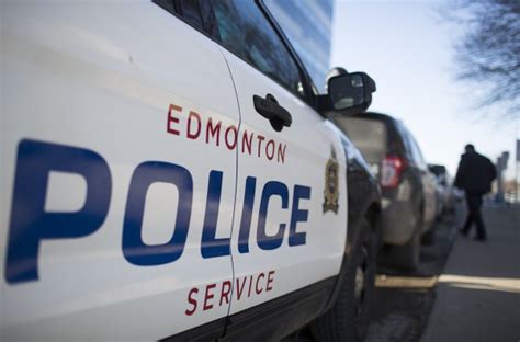edmonton police officer facing assault charge canada journal news   world