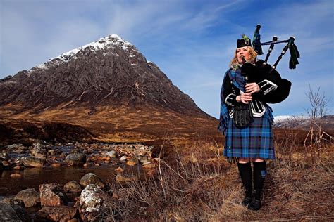 great scots   women  shaking  tradition  scotland