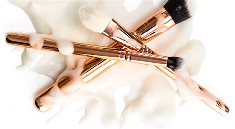 everything you ever wanted to know about makeup brushes