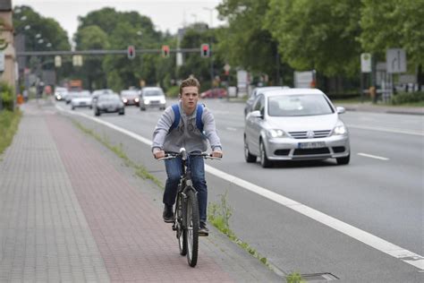 sundernstrasse erhaelt radweg