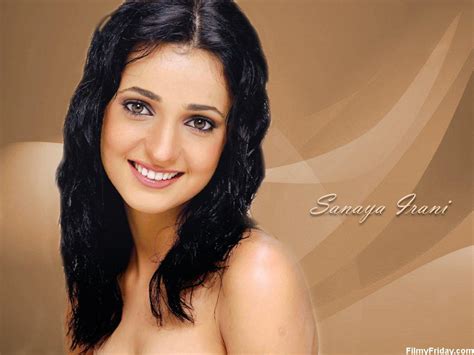 plus glamour photos indian model sanaya irani