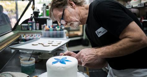 Colorado Baker Sues Governor Over Cake Dispute With Transgender Woman