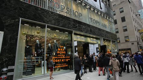 Topshop Is Closing All Its Us Stores