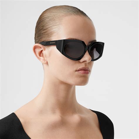 geometric frame sunglasses in black women burberry united states