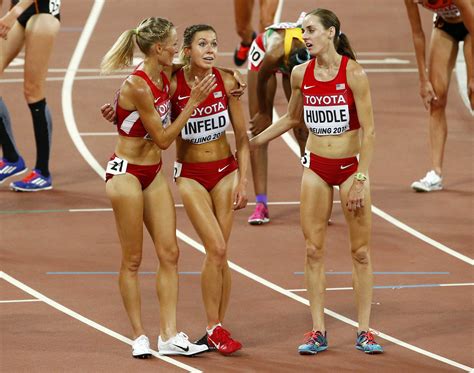 molly huddle american runner celebrates early loses world championship medal cbs news