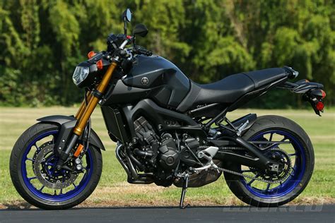 yamaha fz   ride review  images riders