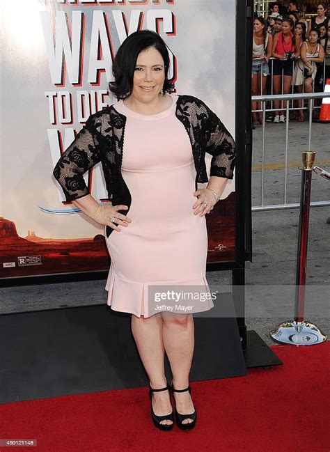 Actress Alex Borstein Arrives At The Los Angeles Premiere Of A News