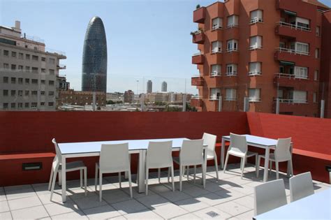 urbany hostels barcelona hostel jobs