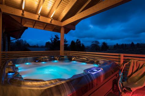 Cabins With Hot Tubs Cabin