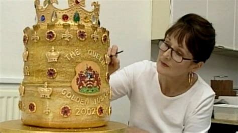 queen being sent lamprey pie as t to mark her reign bbc news