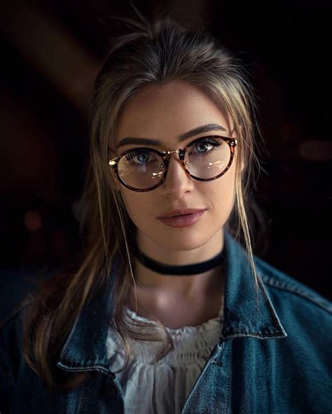 top 20 photos of girls with glasses that are too hot for the internet