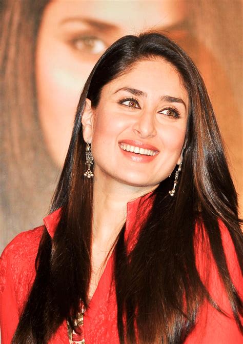 celebrities body pics hot kareena kapoor body pics