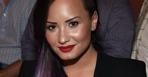demi lovato s no makeup selfies are flawless and she reveals her selfie