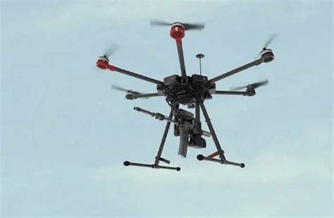 drone lawan drone israel kembangkan drone quadcopter  senapan serbu
