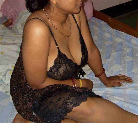 sexy indian boobs in hot nighty images