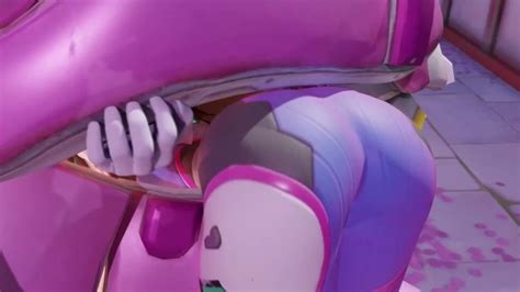 d va gets stuck in her mech then anal fucked thumbzilla