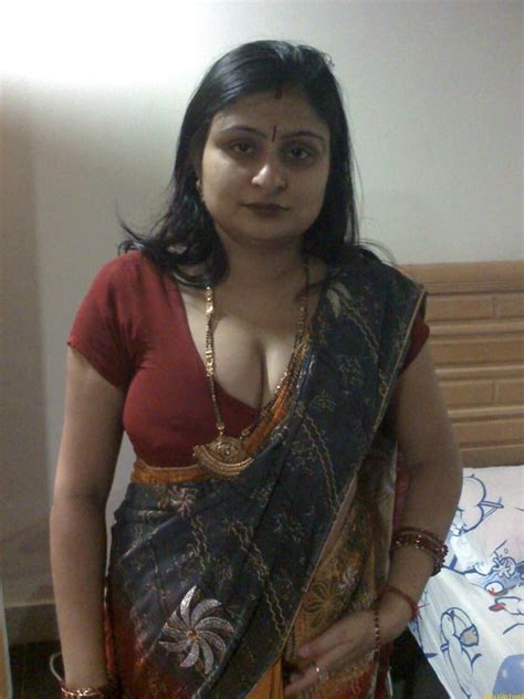 indian pussies north indian aunty milk juggs 2