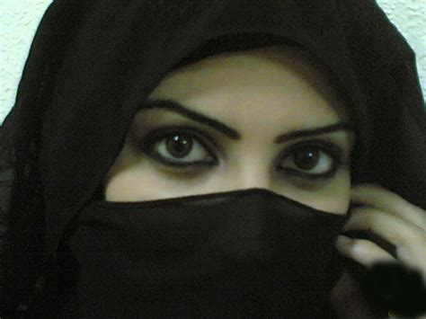 جميلات العرب beauty from every where stunning arabian females eyes 003