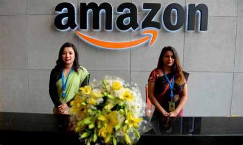 amazon india opposes reliances deal  future group insists arbitrators ruling  respected