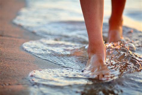How To Protect Your Feet At The Beach Helpful Tips