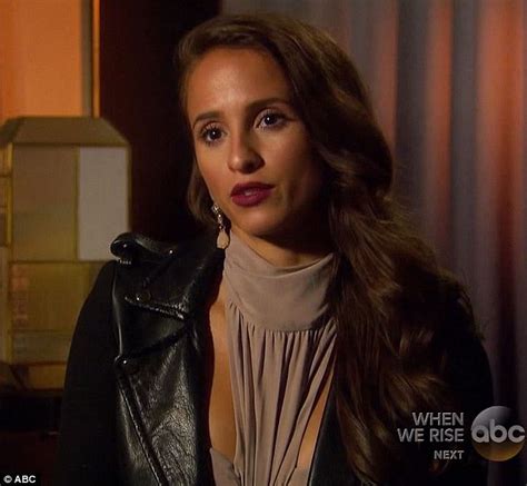 Raven Gates Tells Sex Secret To Nick Viall On The Bachelor Daily Mail