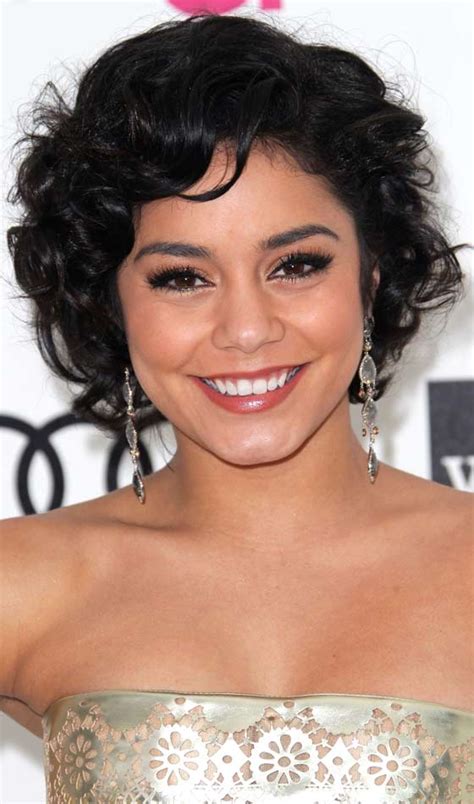 10 Sexy Short Hairstyles You Can Try Today