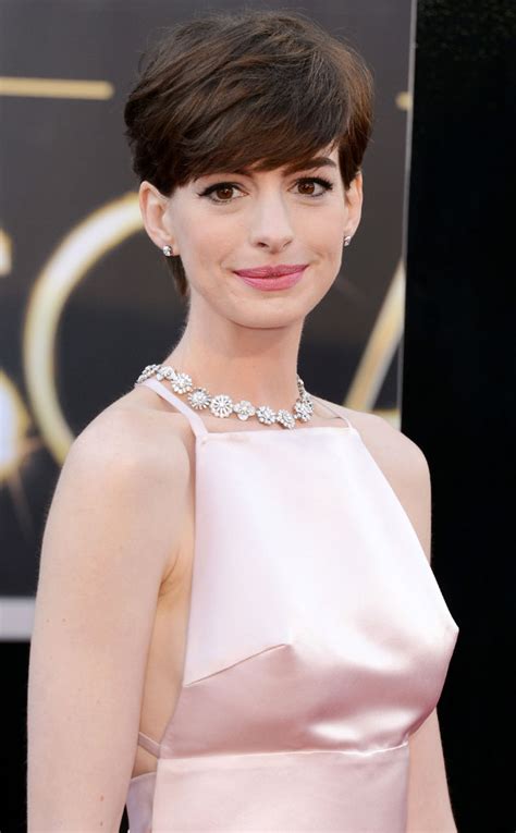 Anne Hathaway S Oscar Nipples Get A Twitter Account E Online Uk