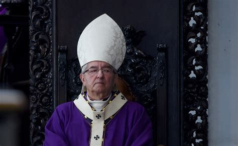 papieski wizytator sprawdzi arcybiskupa super express