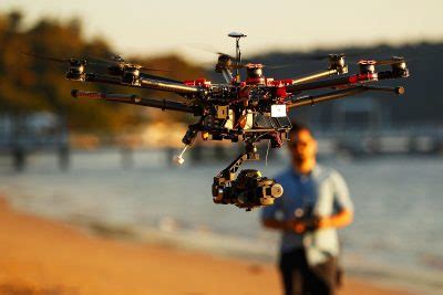 expertos presentaron guia  el uso correcto de drones
