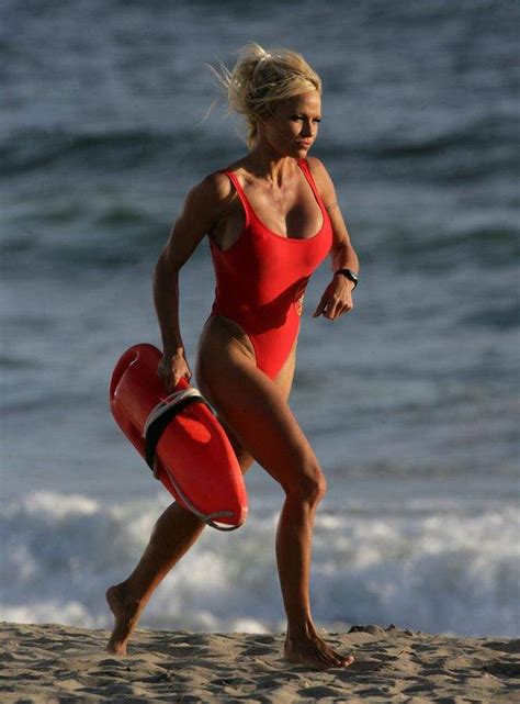 naked pamela anderson in baywatch
