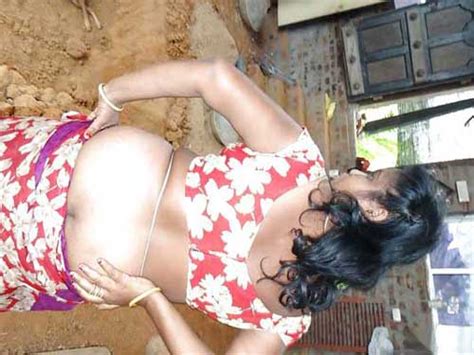 gaand hila ke sexy kamwali aunty ne nude dance kiya antarvasna indian sex photos