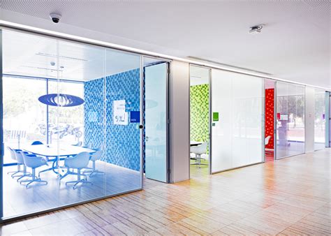 privacy glass walls  innovative approach  internal partitions smartglass international blog