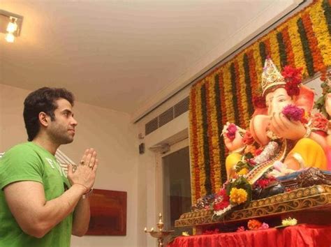 Son Lakshya Is A T Of Lord Ganesh Tusshar Kapoor Bollywood