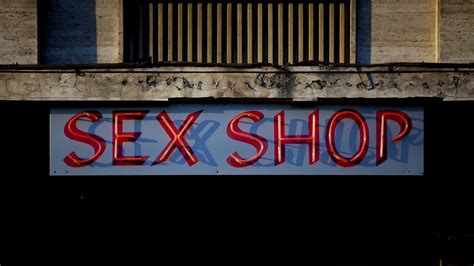 Procon Encontra Produtos Fora Da Validade Em Sex Shops No Rio A Todo