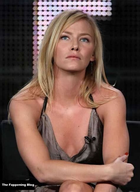 Kelli Giddish Topless And Sexy Collection 15 Pics Videos Thefappening