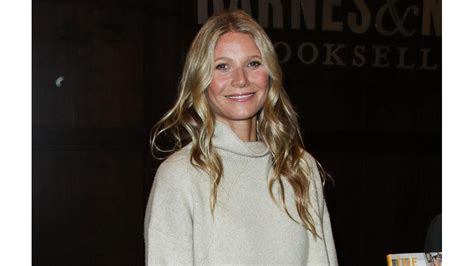 gwyneth paltrow not living full time with husband 8days