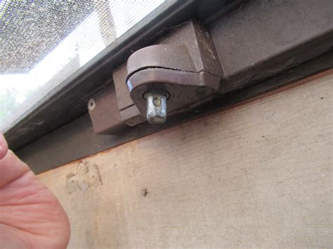 adapter  skylight window crank homeowners