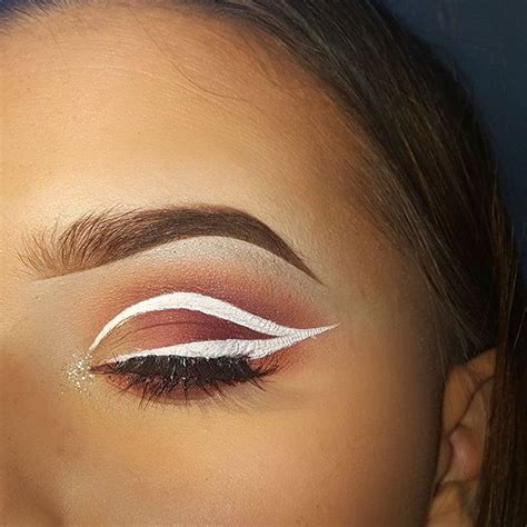 Graphic Liner With A Pop Of Glitter Products Used