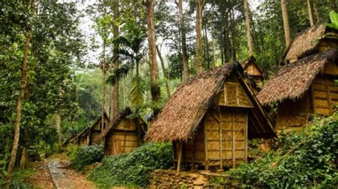 wisata adat indonesia  rumah khasnya  unik