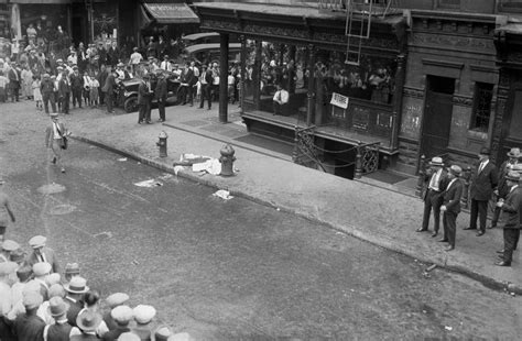 haunting    york city murder scenes  decades