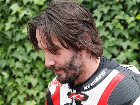 Keanu Reeves Beard It S Patchy And Great Beardedblade