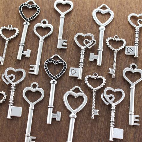 heart skeleton key collection antiqued  pineapplesupply