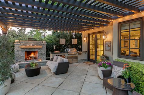 Stylish Deck And Patio Decorating Ideas To Add Elegance To