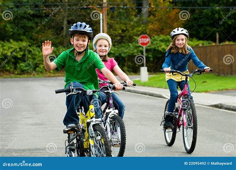 child riding  bicyclemanunez