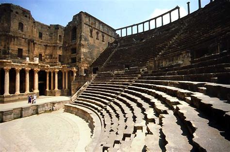 bosra syria siria theatres amphitheatres stadiums odeons ancient greek roman world teatri odeon