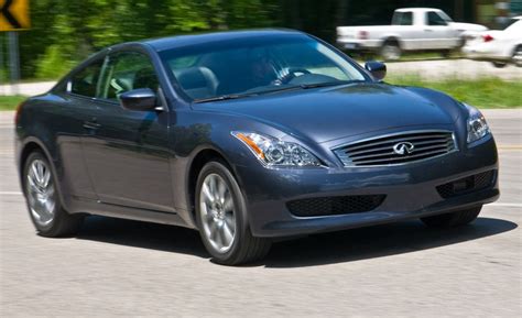 infiniti gx coupe instrumented test car  driver